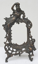 0028_Tischrahmen_Gusseisen_Kupfer_31x17cm.jpg