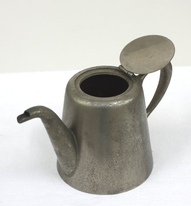 1874_Mokkakännchen_Zinn__H_10_cm-2.jpg