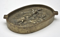 6869_Aschenbecher__Bronze_13,5_cm_lang_8,5_cm_breit_575g-3.jpg