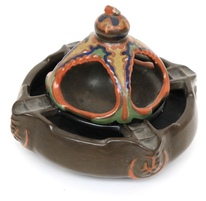 8929_Aschenbecher_Keramik_Jugendstil.jpg