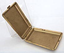 9386_Zigarettenetui_Leder_Metall-2.jpg