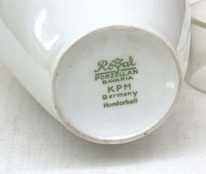 0610_Vase_KPM_Handarbeit_H19cm_1960-70er-3.jpg