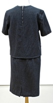 3535_Ensemble_1960er_Schneiderarbeit__r._Wolle_Gr._n._Massss-4.jpg